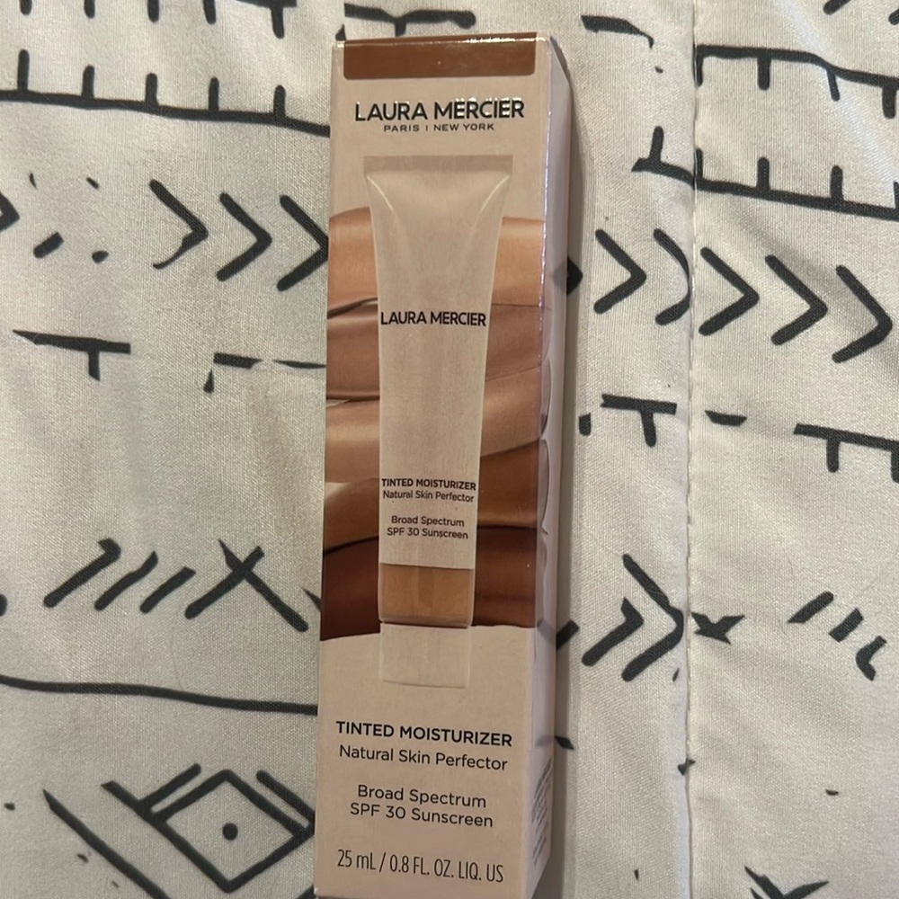 Brand new Laura mercier tinted moisturizer - walnut.